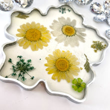 Load image into Gallery viewer, Flower Coaster - Yellow and White Daisies
