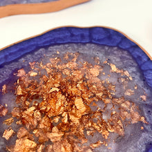 Load image into Gallery viewer, Luxury Geode Shape Set of Five Coasters - Purple and Rose Gold
