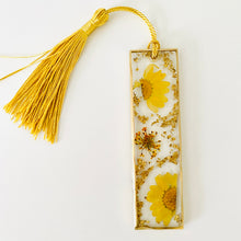 Load image into Gallery viewer, Bookmark - Real Pressed Yellow Daisies
